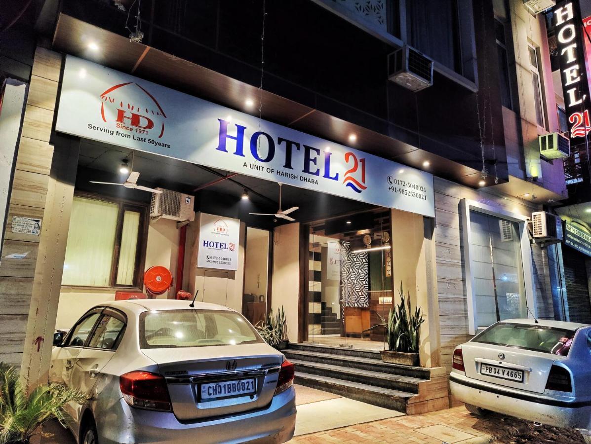 Hotel 21 Next To Chd Railway Station Chandigarh Bagian luar foto