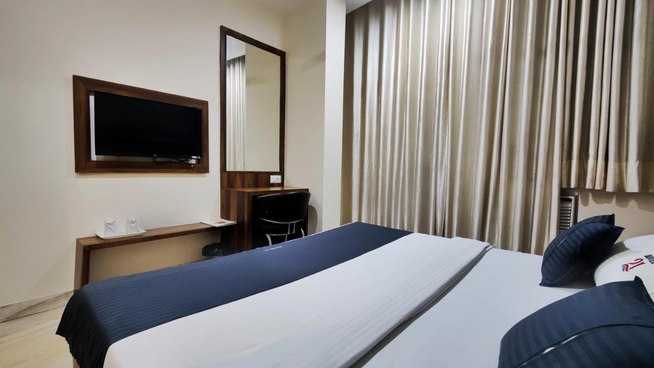 Hotel 21 Next To Chd Railway Station Chandigarh Bagian luar foto